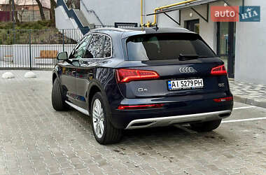 Внедорожник / Кроссовер Audi Q5 2018 в 