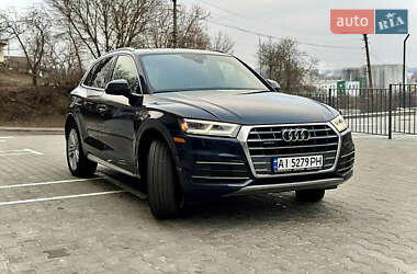 Внедорожник / Кроссовер Audi Q5 2018 в 