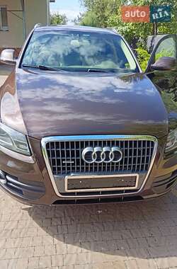 Внедорожник / Кроссовер Audi Q5 2012 в 
