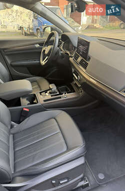 Внедорожник / Кроссовер Audi Q5 2024 в 