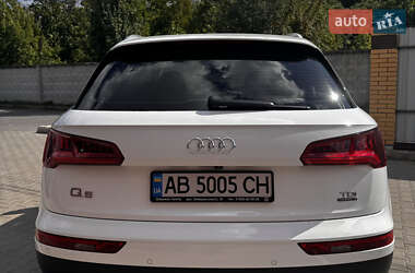 Внедорожник / Кроссовер Audi Q5 2017 в 
