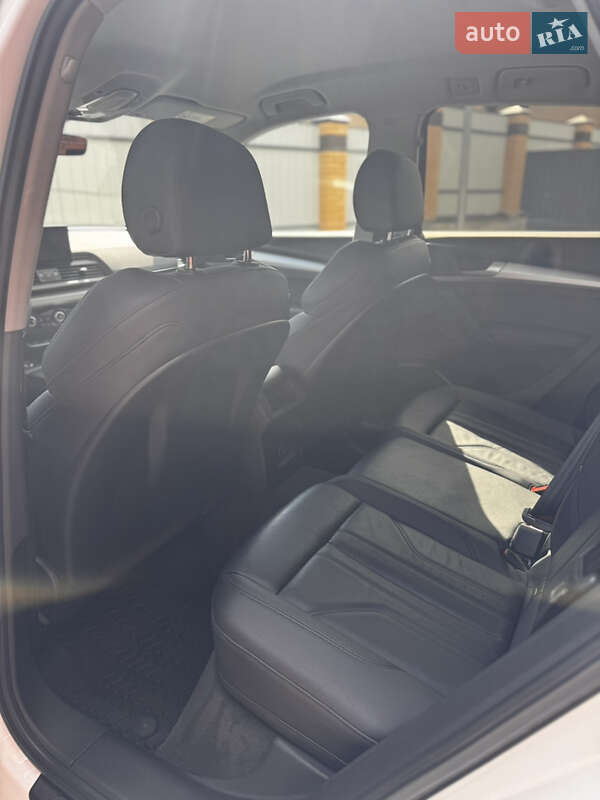 Внедорожник / Кроссовер Audi Q5 2017 в Виннице