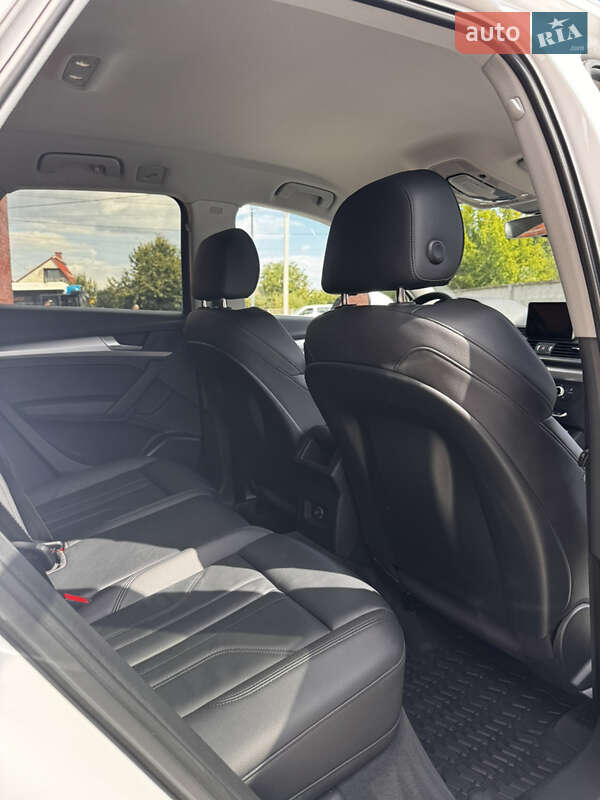 Внедорожник / Кроссовер Audi Q5 2017 в Виннице