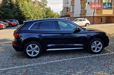 Внедорожник / Кроссовер Audi Q5 2020 в 