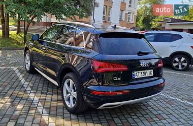 Внедорожник / Кроссовер Audi Q5 2020 в 
