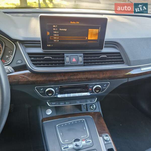 Внедорожник / Кроссовер Audi Q5 2020 в Ивано-Франковске