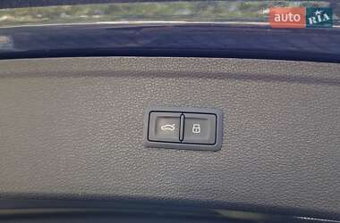 Внедорожник / Кроссовер Audi Q5 2020 в 
