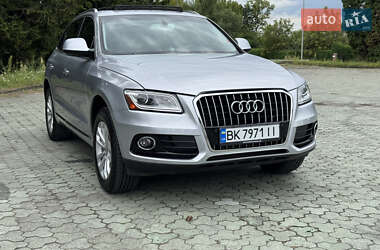 Внедорожник / Кроссовер Audi Q5 2015 в 