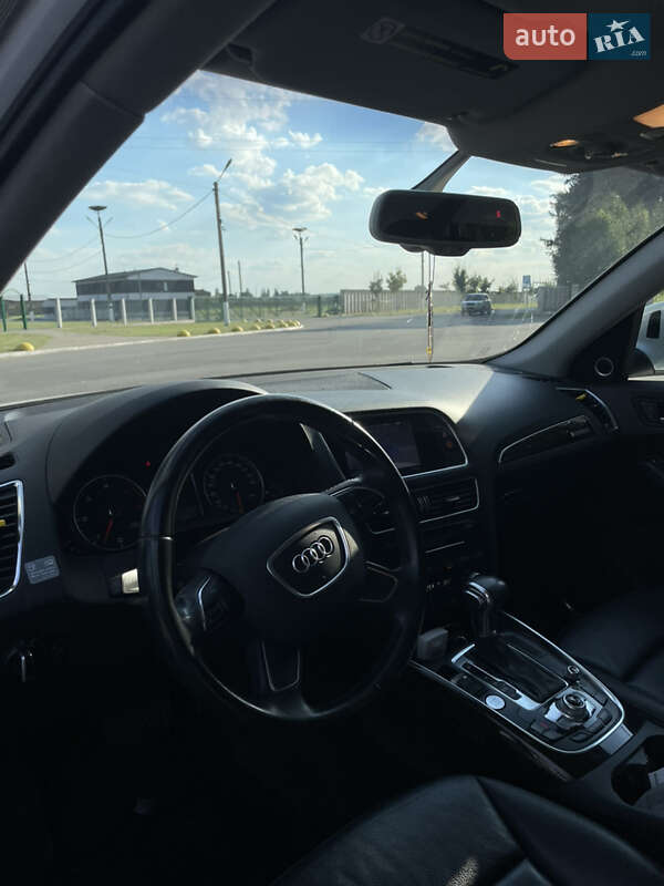 Внедорожник / Кроссовер Audi Q5 2014 в Владимире