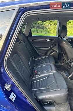 Внедорожник / Кроссовер Audi Q5 2015 в 