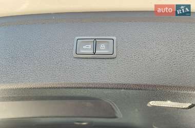 Внедорожник / Кроссовер Audi Q5 2020 в 
