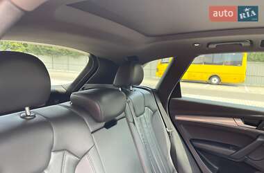 Внедорожник / Кроссовер Audi Q5 2020 в 