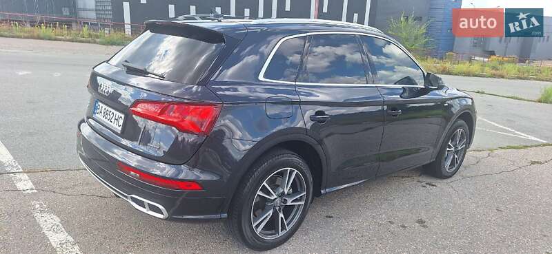 Внедорожник / Кроссовер Audi Q5 2020 в Харькове