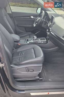 Внедорожник / Кроссовер Audi Q5 2020 в 