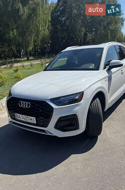 Внедорожник / Кроссовер Audi Q5 2023 в 