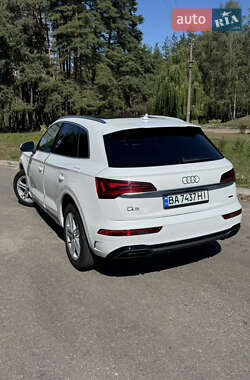 Внедорожник / Кроссовер Audi Q5 2023 в 