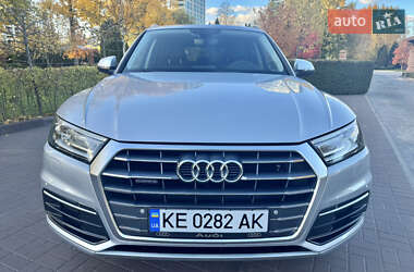Позашляховик / Кросовер Audi Q5 2017 в 