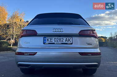 Позашляховик / Кросовер Audi Q5 2017 в 