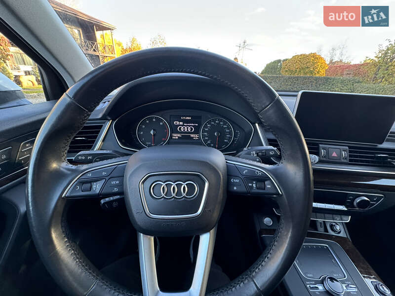 Внедорожник / Кроссовер Audi Q5 2017 в Днепре