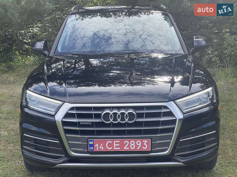 Внедорожник / Кроссовер Audi Q5 2017 в 