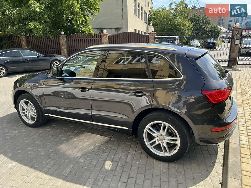 Внедорожник / Кроссовер Audi Q5 2013 в Тернополе