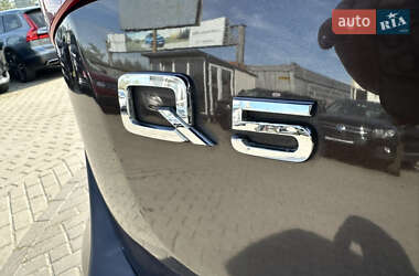 Внедорожник / Кроссовер Audi Q5 2011 в 