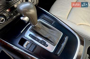 Внедорожник / Кроссовер Audi Q5 2011 в 