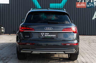 Позашляховик / Кросовер Audi Q5 2020 в 