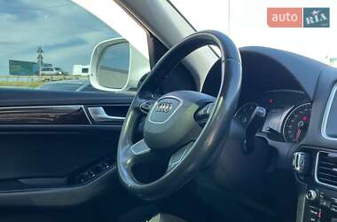 Внедорожник / Кроссовер Audi Q5 2016 в 
