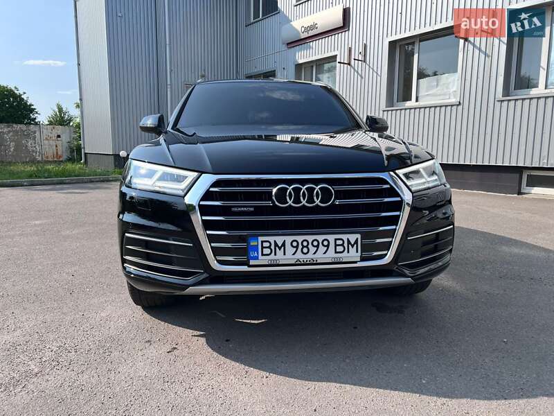 Внедорожник / Кроссовер Audi Q5 2020 в 