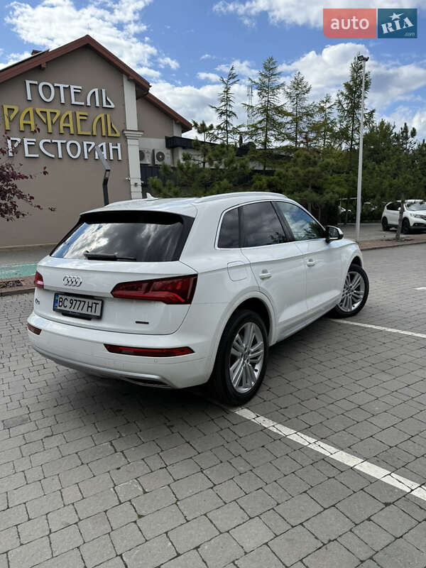 Позашляховик / Кросовер Audi Q5 2020 в Львові