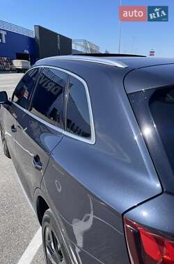 Внедорожник / Кроссовер Audi Q5 2018 в 