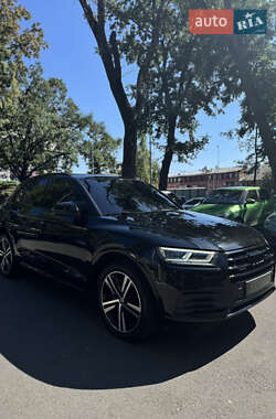 Внедорожник / Кроссовер Audi Q5 2018 в Харькове