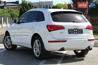 Позашляховик / Кросовер Audi Q5 2015 в 