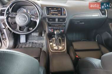 Позашляховик / Кросовер Audi Q5 2016 в 