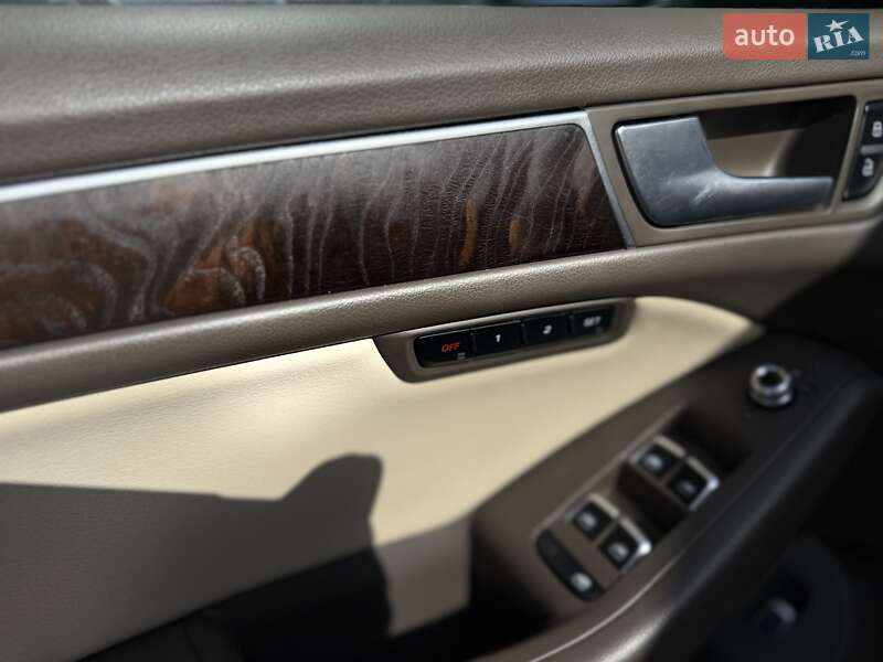 Позашляховик / Кросовер Audi Q5 2015 в Львові