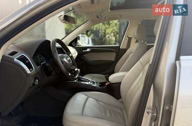 Внедорожник / Кроссовер Audi Q5 2015 в 