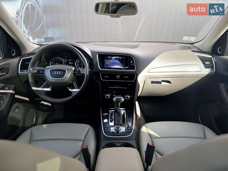 Позашляховик / Кросовер Audi Q5 2015 в Львові