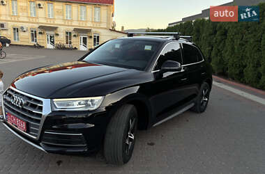 Внедорожник / Кроссовер Audi Q5 2020 в 