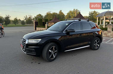 Внедорожник / Кроссовер Audi Q5 2020 в 