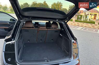 Внедорожник / Кроссовер Audi Q5 2020 в 