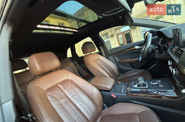 Внедорожник / Кроссовер Audi Q5 2020 в 