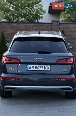 Внедорожник / Кроссовер Audi Q5 2018 в 