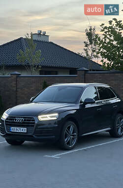 Внедорожник / Кроссовер Audi Q5 2018 в 