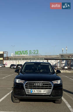 Внедорожник / Кроссовер Audi Q5 2017 в 