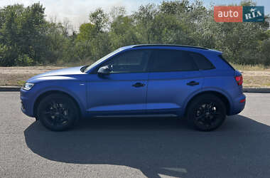 Внедорожник / Кроссовер Audi Q5 2018 в 
