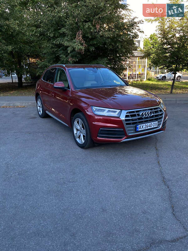 Позашляховик / Кросовер Audi Q5 2019 в Харкові