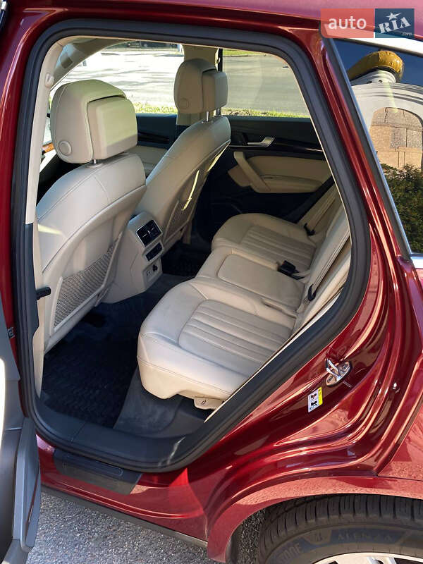Позашляховик / Кросовер Audi Q5 2019 в Харкові