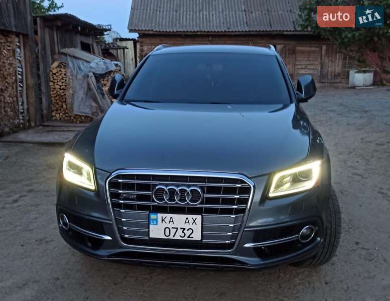Внедорожник / Кроссовер Audi Q5 2012 в Семеновке