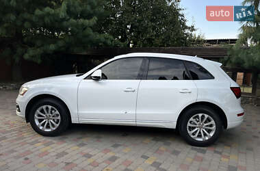 Внедорожник / Кроссовер Audi Q5 2015 в 